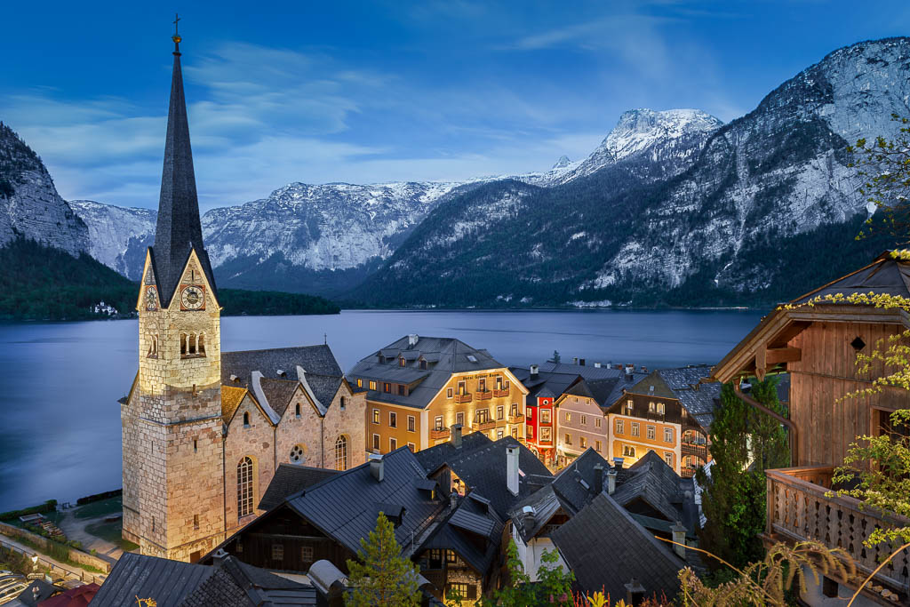 Mountain village Hallstatt in Austria