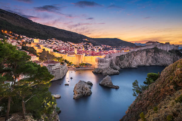 Sonnenaufgang in der historischen Altstadt von Dubrovnik, Kroatien von Michael Abid
