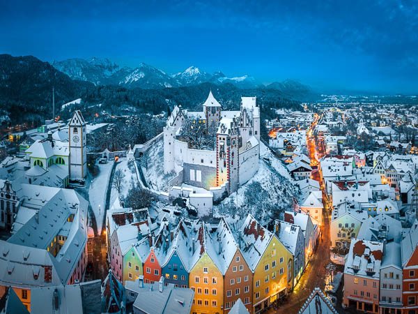 Winternacht in Füssen, Bayern, Deutschland von Michael Abid