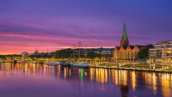 Sonnenuntergang an der Schlachte in Bremen