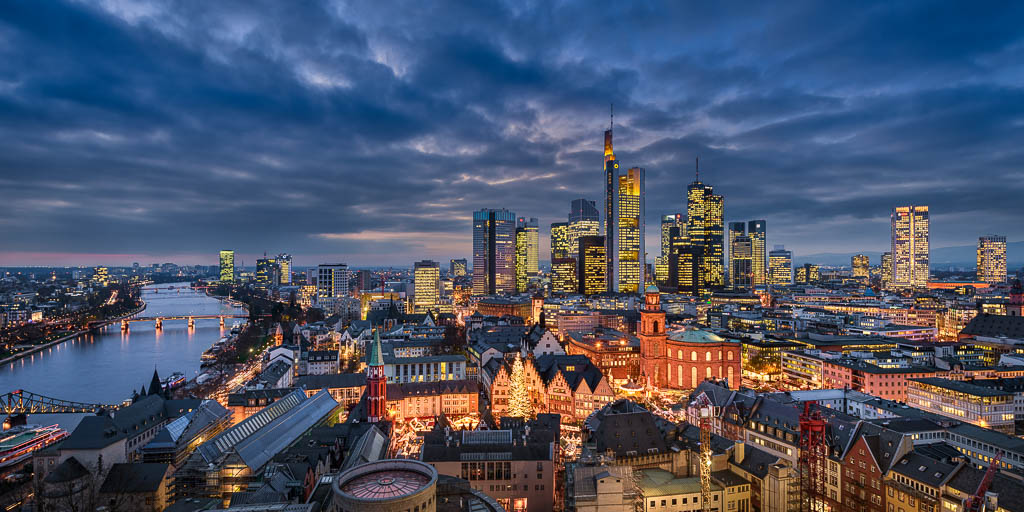 Sunset skyline of Frankfurt