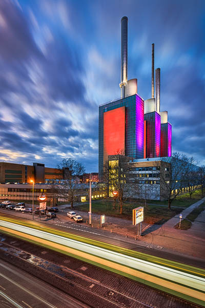 Night view of the Linden power station in Hannover, Germany by Michael Abid