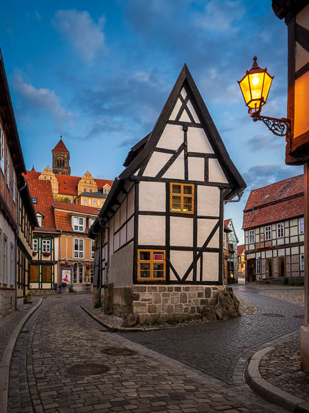 Altstadt von Quedlinburg, Deutschland bei Nacht von Michael Abid