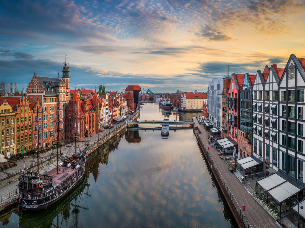 Sunrise in the old town of Gdansk