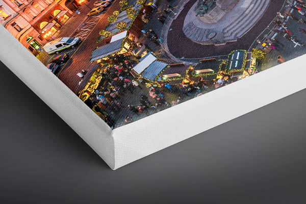 Canvas | Christmas market in Prague