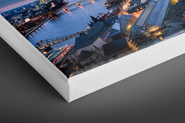 Canvas | Sunset skyline of Frankfurt