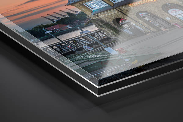 Acrylic Glass | Landungsbruecken in Hamburg