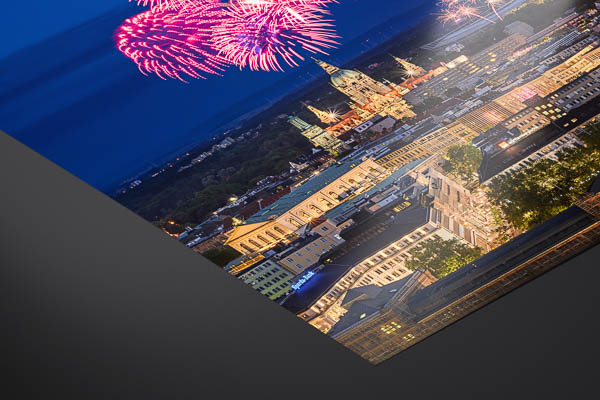 Fine Art Print | Skyline of Hannover at night with fireworks