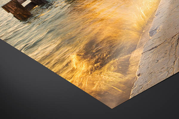 Kunstdruck / Poster | Gondeln beim Sonnenaufgang in Venedig