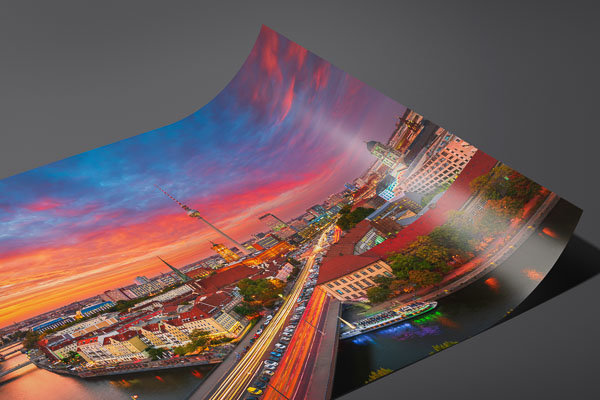 Kunstdruck / Poster | Skyline von Berlin zum Sonnenuntergang