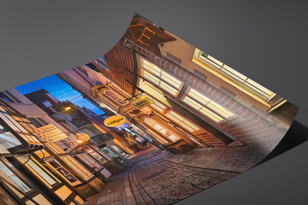 Kunstdruck / Poster | Schnoor in Bremen bei Nacht
