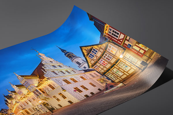 Kunstdruck / Poster | Altstadt von Celle bei Nacht