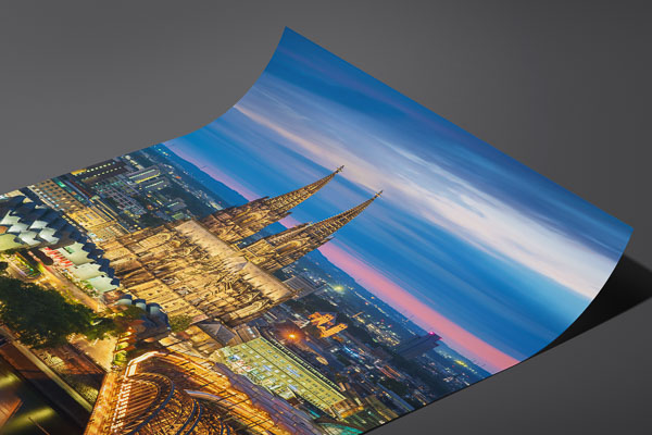 Kunstdruck / Poster | Kölner Dom bei Nacht