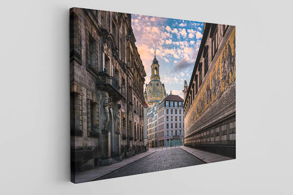 Leinwand | Frauenkirche und Fürstenzug in Dresden