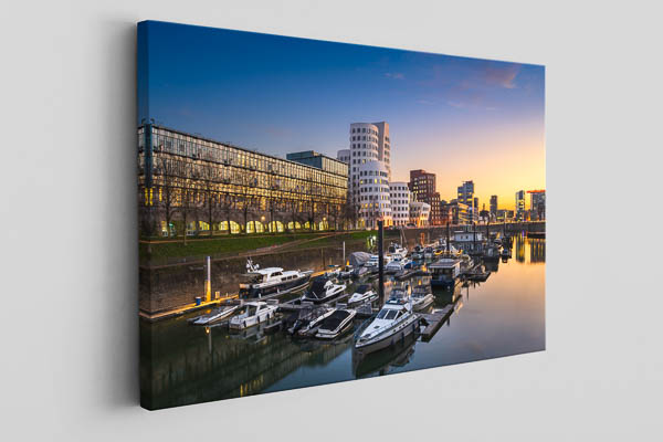 Leinwand | Medienhafen in Düsseldorf bei Sonnenuntergang