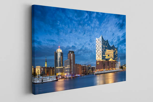 Leinwand | Nächtliche Skyline von Hamburg mit Elbphilharmonie
