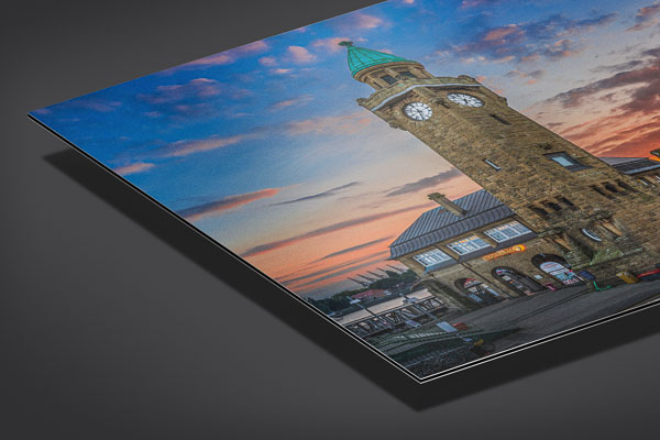 Metal Print | Landungsbruecken in Hamburg