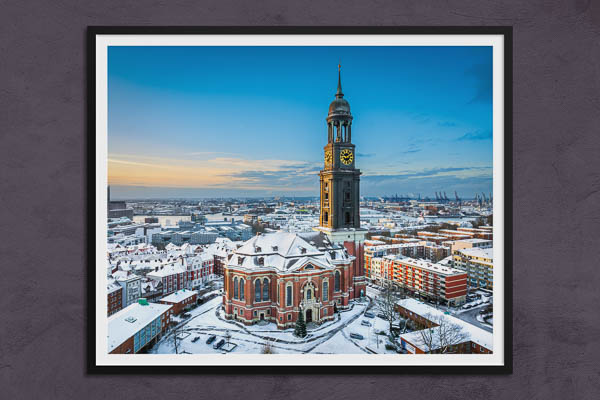 Poster / Kunstdruck | Michel (St. Michaelis Kirche) in Hamburg im Winter