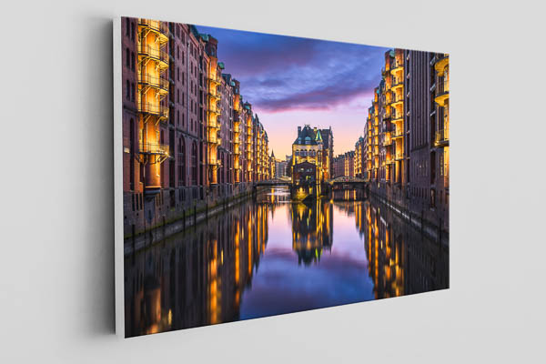 Canvas | Speicherstadt district in Hamburg at night