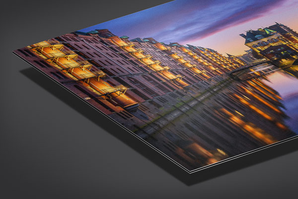 Metal Print | Speicherstadt district in Hamburg at night