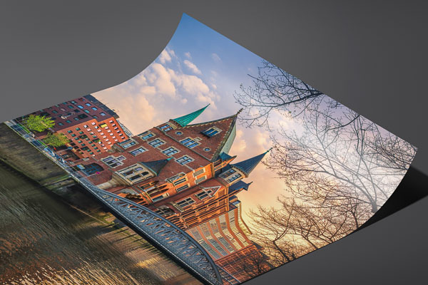 Kunstdruck / Poster | Sonnenuntergang in der Speicherstadt in Hamburg