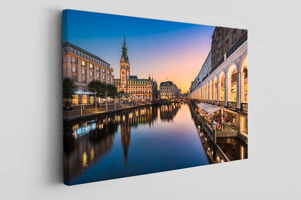 Canvas | Sunset at the Town Hall in Hamburg