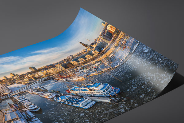 Fine Art Print | Floating ice on the Elbe river in Hamburg