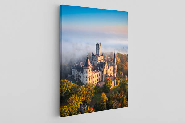 Canvas - Marienburg Castle on a foggy morning