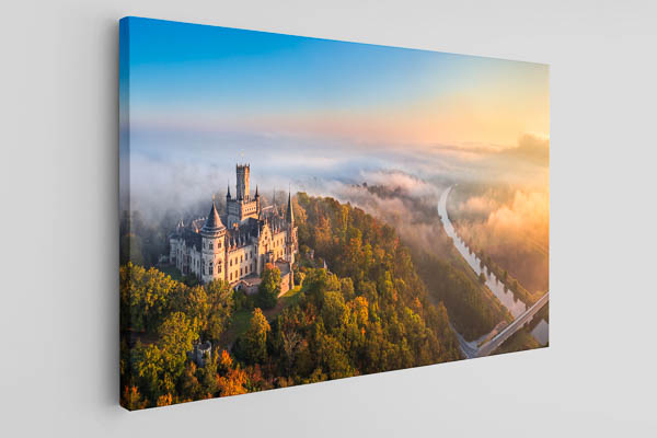 Canvas - Marienburg Castle on a foggy morning
