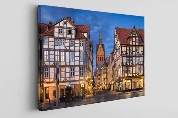 Canvas | Old town of Hannover at night