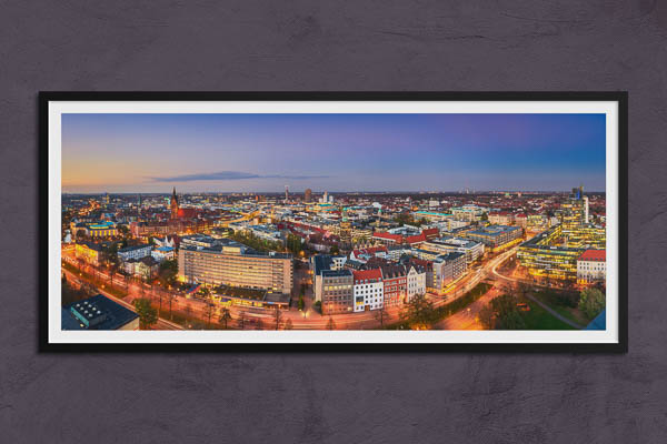 Poster / Kunstdruck | Skyline von Hannover bei Nacht