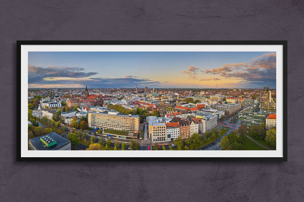 Poster / Kunstdruck | Skyline von Hannover bei Sonnenuntergang