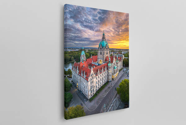 Canvas | Aerial view of the Town Hall of Hannover