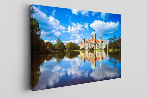 Leinwand | Rathaus von Hannover an einem sonnigen Tag