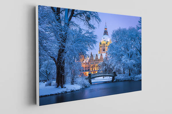 Canvas | Town Hall of Hannover in winter