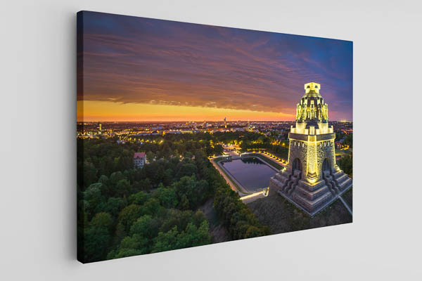 Canvas | Völkerschlachtdenkmal in Leipzig at night