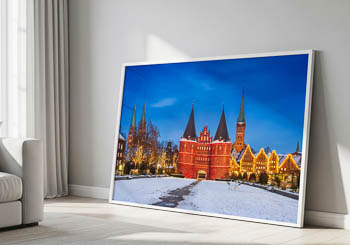 Wandbild | Winteransicht vom Holstentor in Lübeck