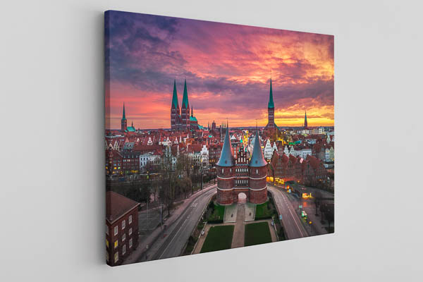 Canvas - Sunrise at the Holstentor in Lübeck
