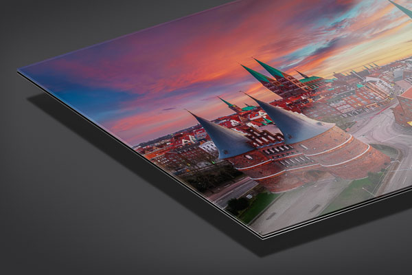 Acrylglas | Sonnenaufgang am Holstentor in Lübeck