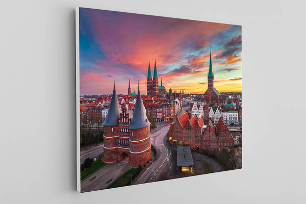 Leinwand | Sonnenaufgang am Holstentor in Lübeck