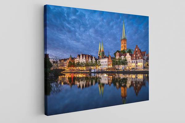 Canvas | Old town of Lübeck at night