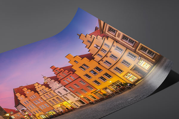 Kunstdruck / Poster | Giebelhäuser am Marktplatz in Osnabrück