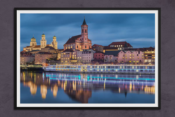 Fine Art Print | Old Town of Passau at night