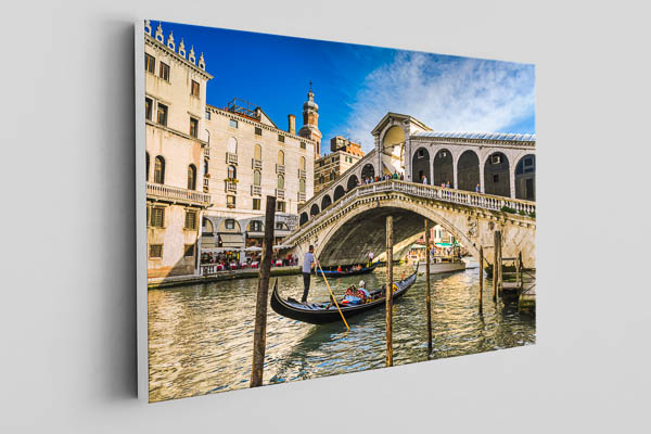 Canvas | Gondola at the Rialto bridge in Venice