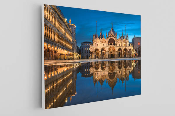 Canvas | Piazza San Marco in Venice at night