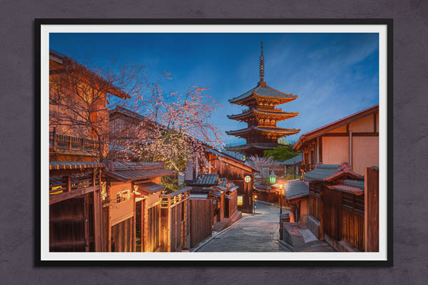 Poster / Kunstdruck | Pagode bei Nacht in Kyoto, Japan