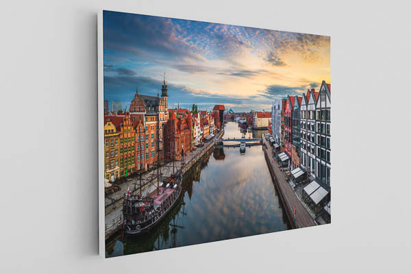 Canvas | Sunrise in the old town of Gdansk