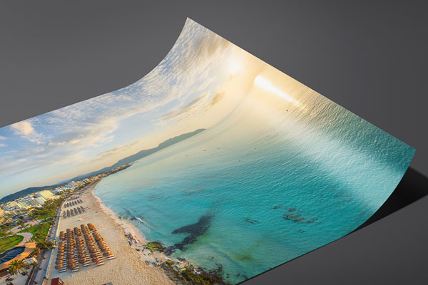 Kunstdruck / Poster | Luftaufnahme von Cala Millor auf Mallorca