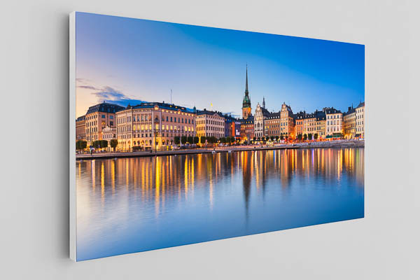 Canvas | Gamla Stan in Stockholm at night