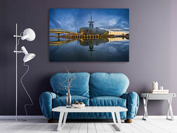 Wall Art | Klimahaus in Bremerhaven at night